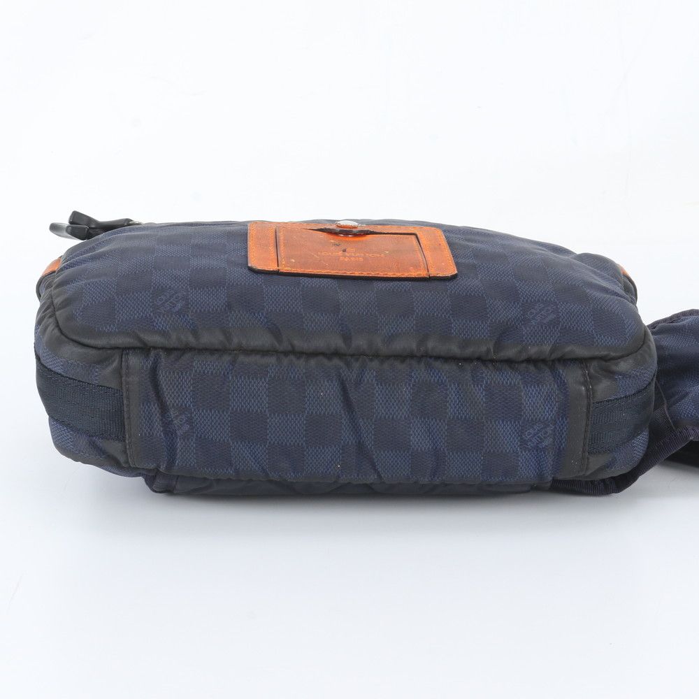 Louis Vuitton Damier Challenge Bum Bag Leather 2-Way Crossbody Waist Pouch — view 6