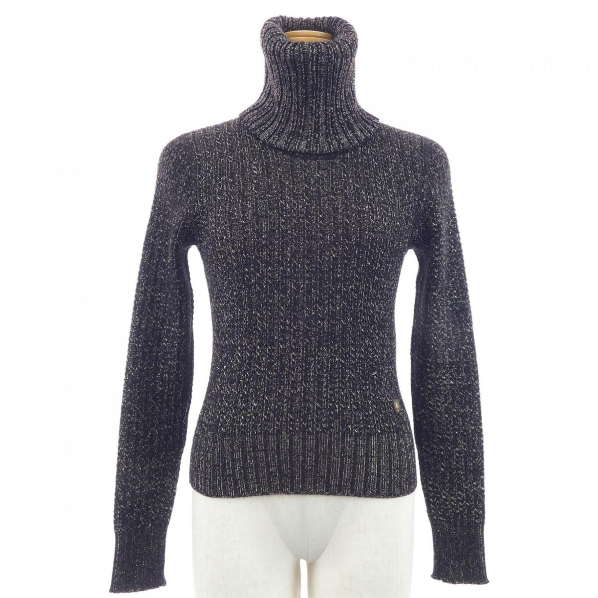 Chanel 01A Vintage Knit Sweater