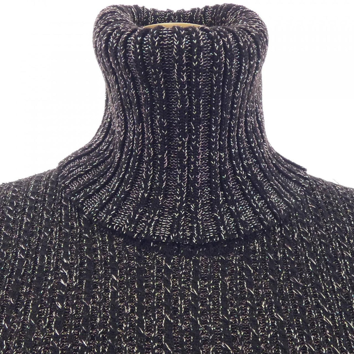 Chanel 01A Vintage Knit Sweater — view 5