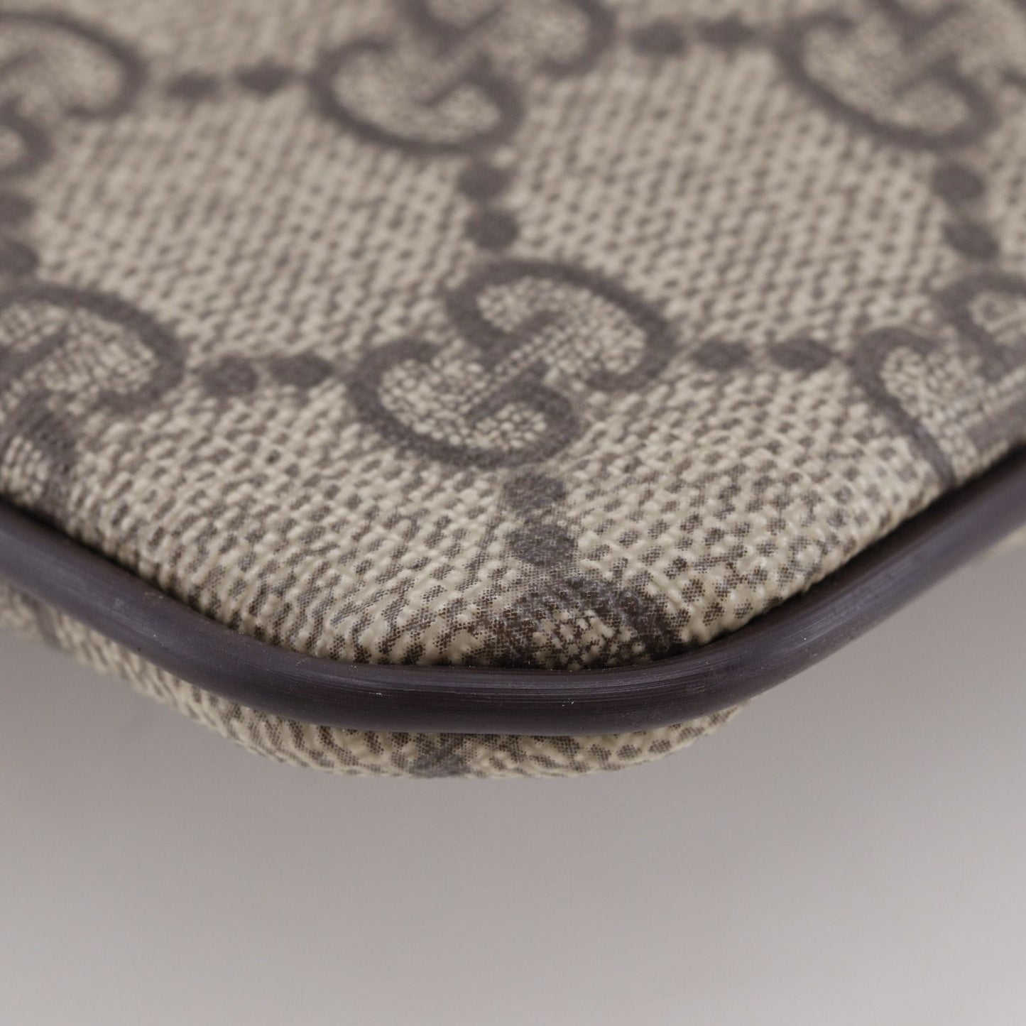 Gucci GG Supreme Canvas Brown Shoulder Bag — view 4
