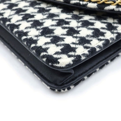 Chanel Wallet on Chain Heart Shoulder Bag Tweed Black White Houndstooth Gold — view 5