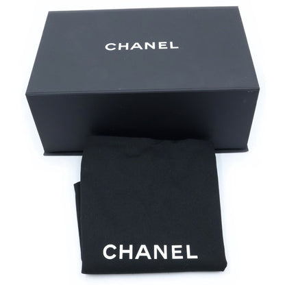 Chanel Wallet on Chain Heart Shoulder Bag Tweed Black White Houndstooth Gold — view 8