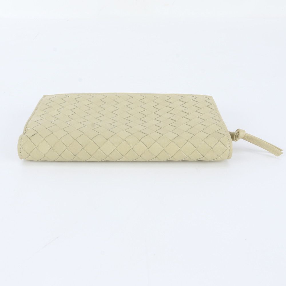 Bottega Veneta Intrecciato Braided Leather Bifold Wallet Compact — view 4