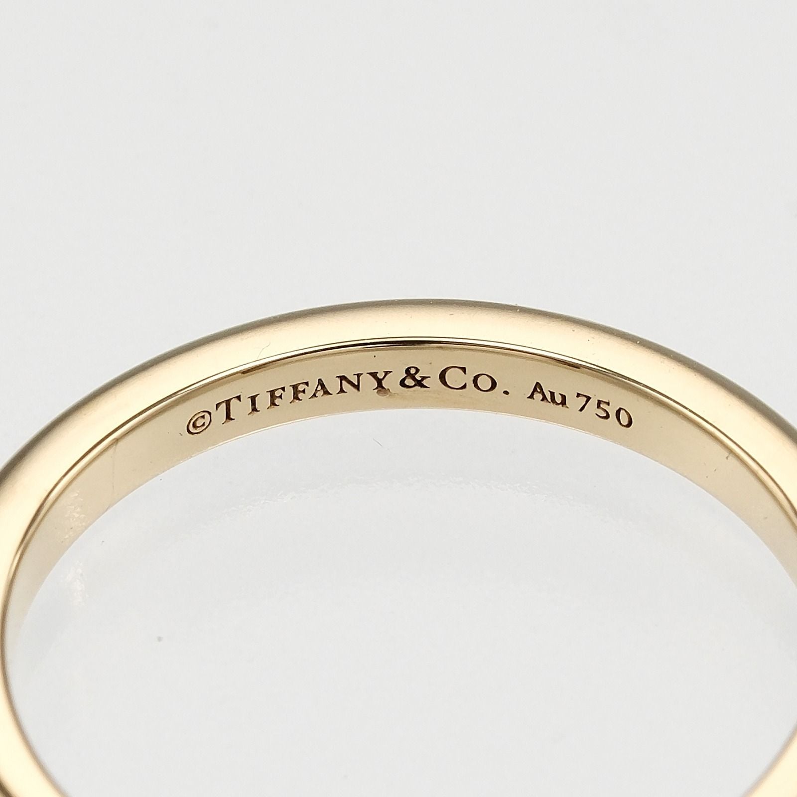 Tiffany & Co Forever Classic Band 18k Yellow Gold Diamond Ring — view 4