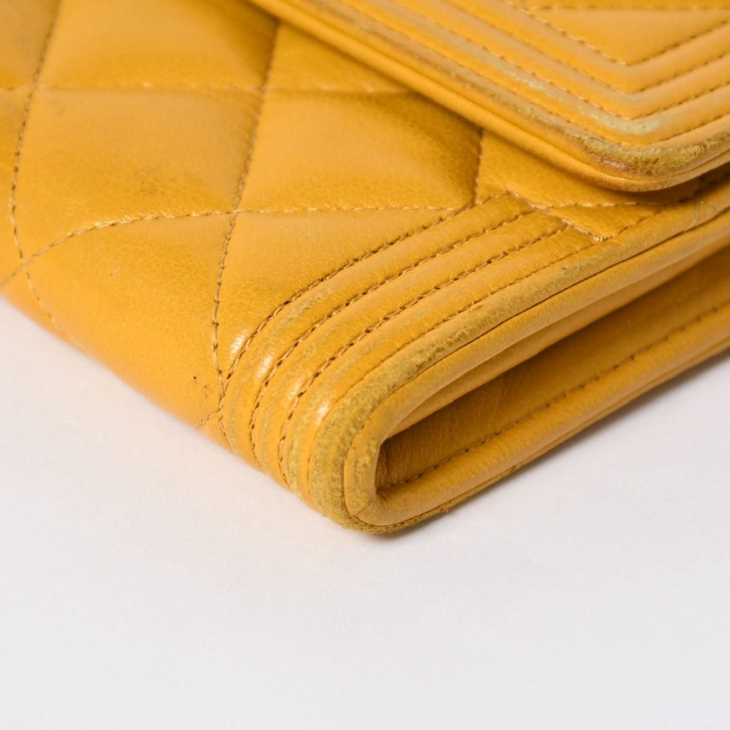 Chanel Boy Wallet CC Logo Lambskin Yellow Gold — view 7