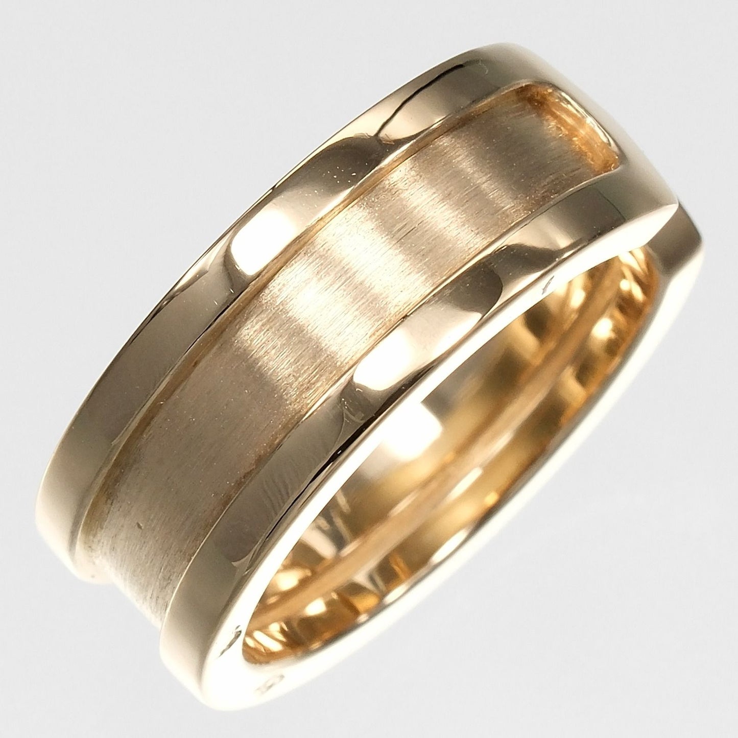 Cartier 2C 18k Yellow Gold Ring — view 7