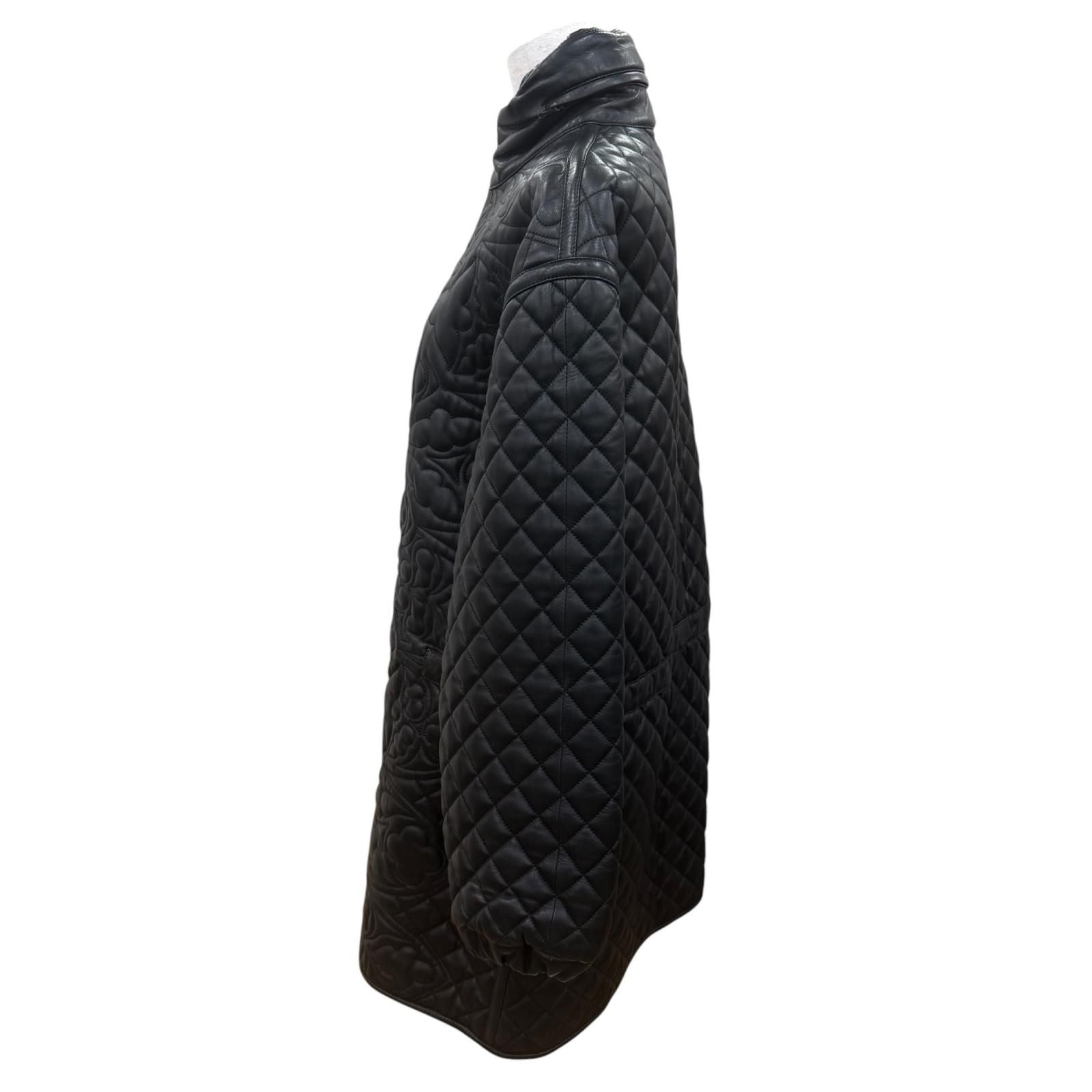 Loewe Long Length Zip UP All Over Print Design Quilted Leather Coat Black 42 — view 3
