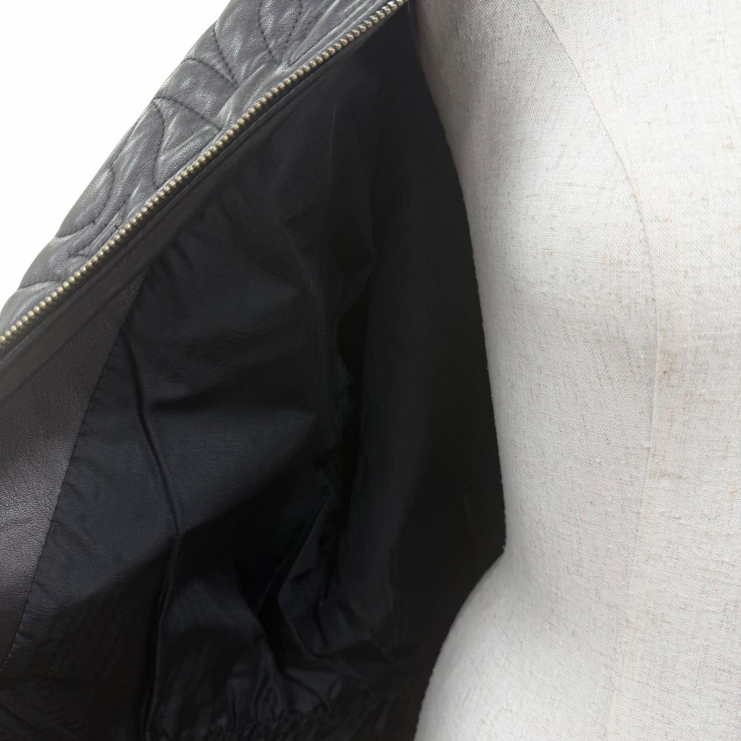Loewe Long Length Zip UP All Over Print Design Quilted Leather Coat Black 42 — view 5
