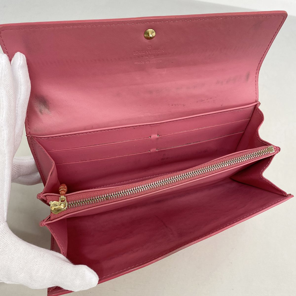 Louis Vuitton Wallet Vernis Portefeuille Sarah Framboise — view 3