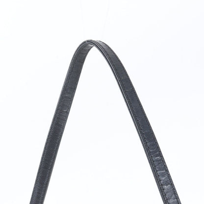 Fendi Mamma Baguette Bucket FF Logo 009 Leather Shoulder Bag — view 2