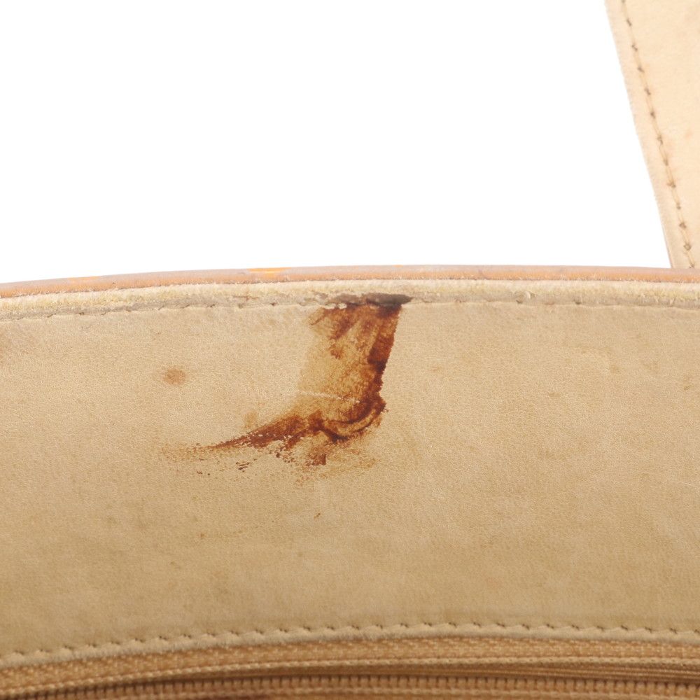 Chanel Choco Bar CC Logo Leather Handbag Shoulder — view 8