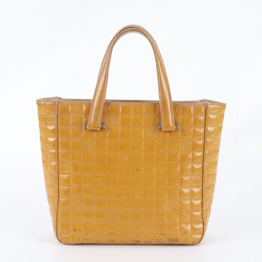 Chanel Choco Bar CC Logo Leather Handbag Shoulder — view 3