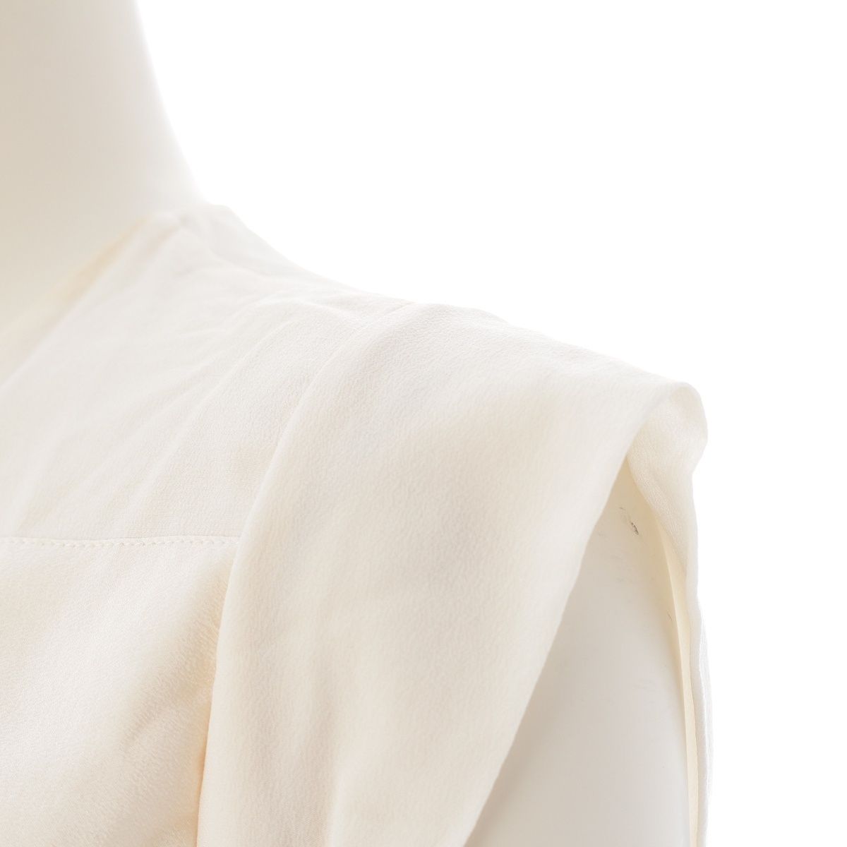 Gucci Silk Sleeveless Blouse Off White 40 — view 6