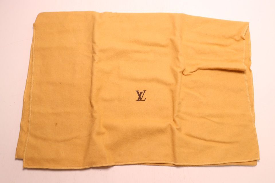Louis Vuitton Besace Rosebery Damier Shoulder Bag — view 8