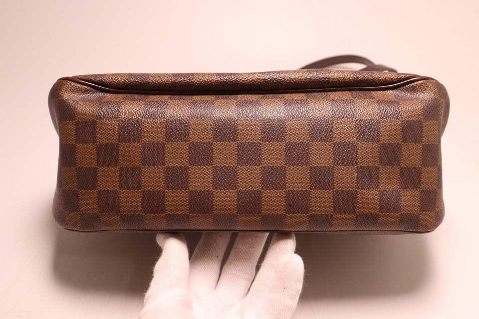 Louis Vuitton Besace Rosebery Damier Shoulder Bag — view 3