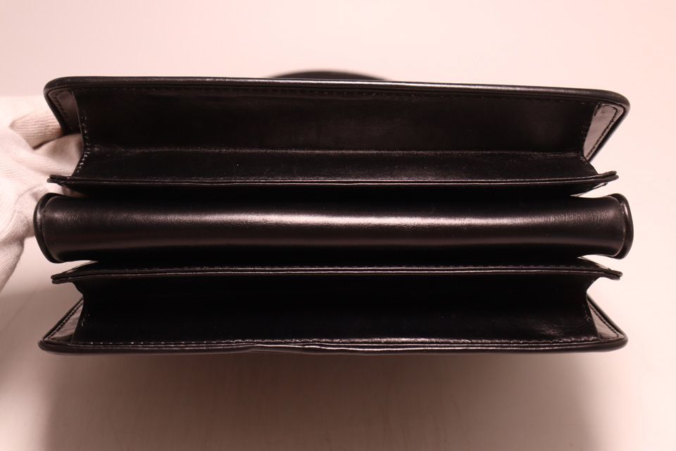 Gucci Interlocking G Leather Handbag — view 3
