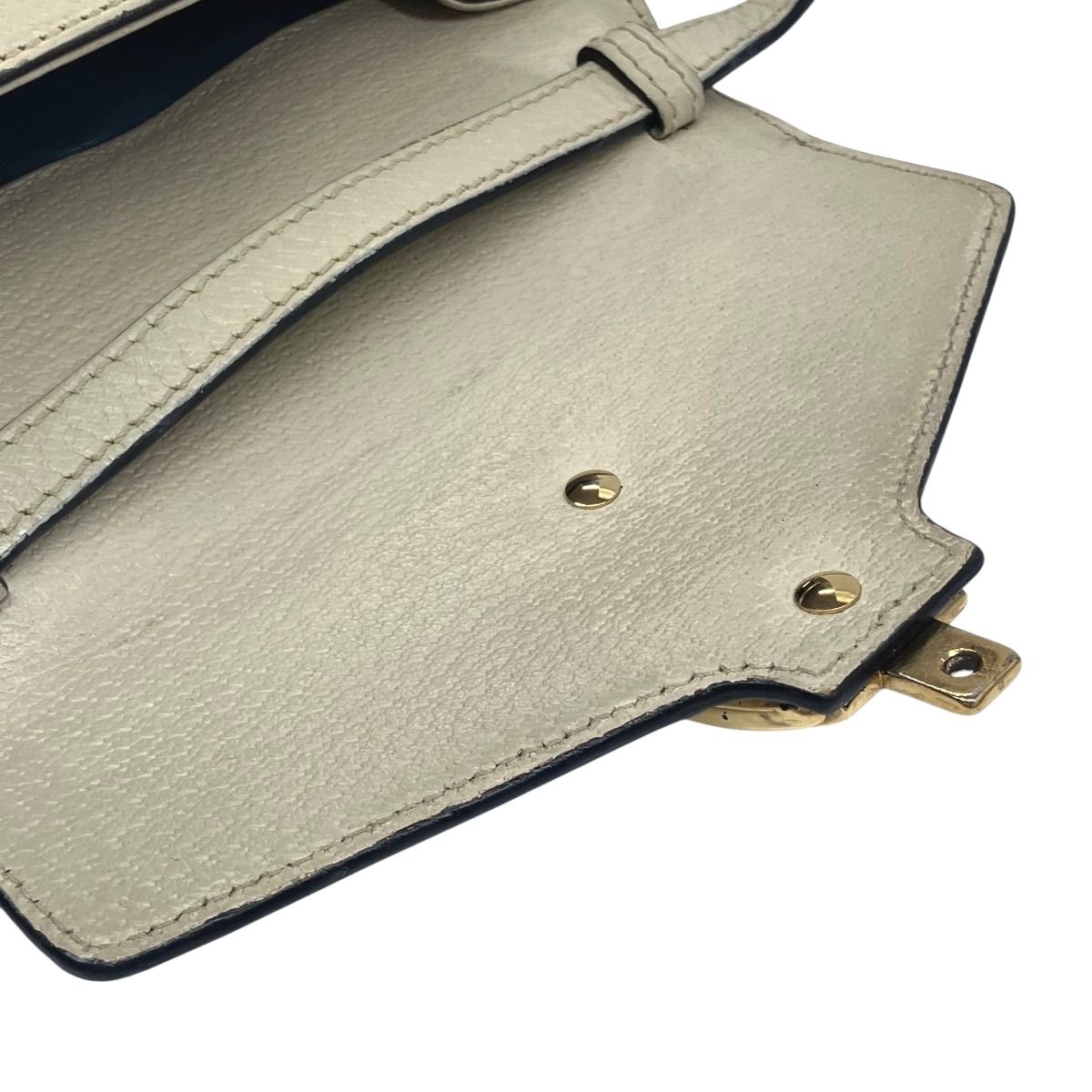 Gucci Bee & Star Sylvie Shoulder Bag Leather — view 7