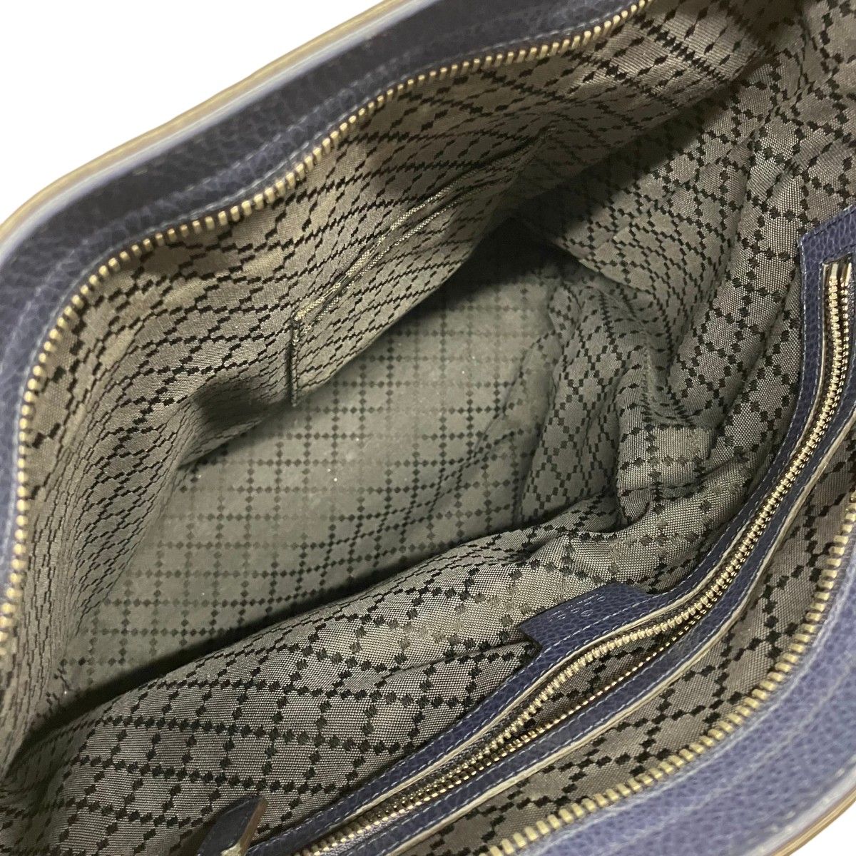 Gucci Cosmopolis 2-Way Tote Bag Leather — view 8