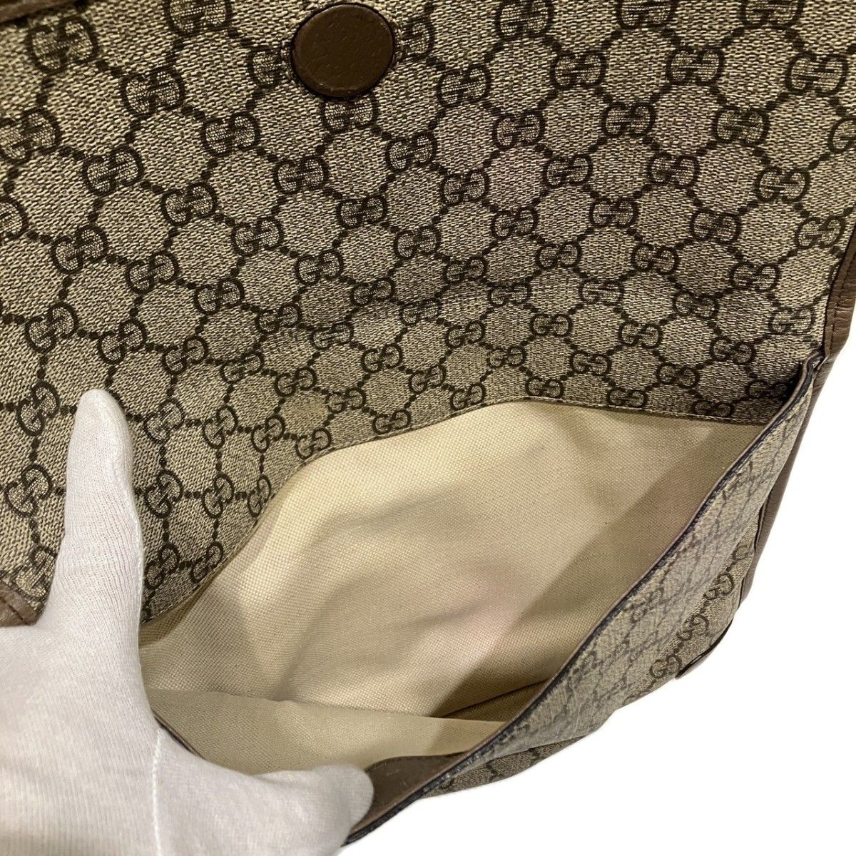 Gucci Messenger Bag GG Supreme — view 5