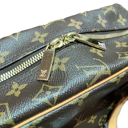 Louis Vuitton Cite MM Monogram Shoulder Bag Canvas — view 8