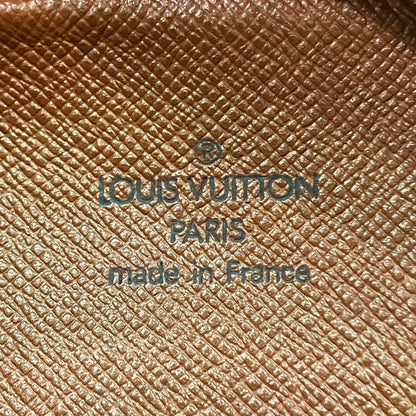 Louis Vuitton Cite MM Monogram Shoulder Bag Canvas — view 4