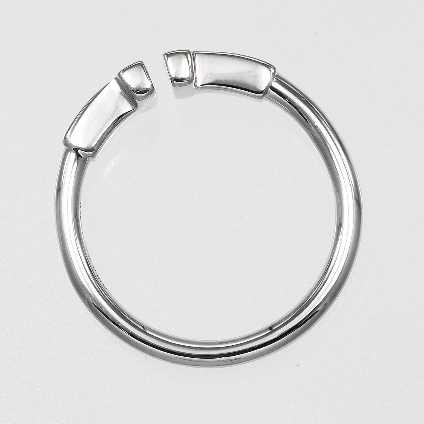 Tiffany & Co T Wire 18k White Gold Ring — view 8