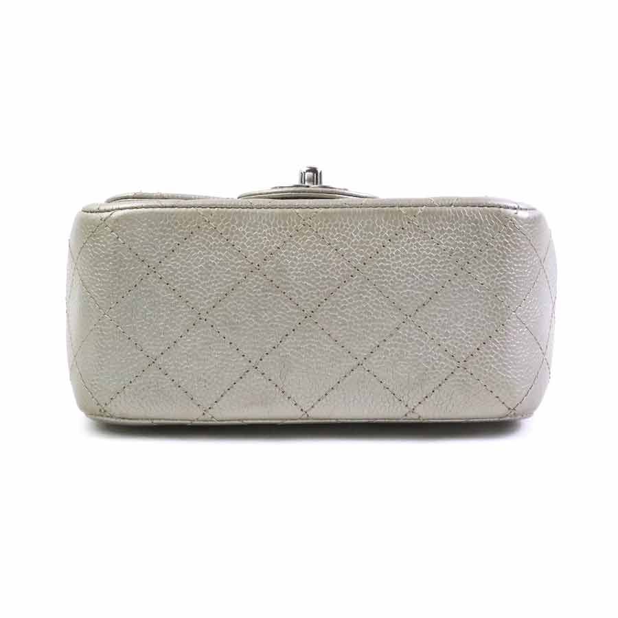 Chanel Shoulder Bag Gray — view 4