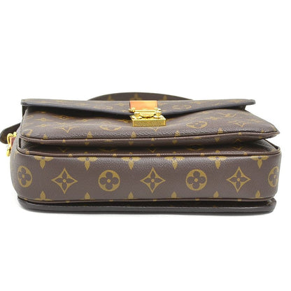 Louis Vuitton Shoulder Bag Pochette Metis MM — view 4