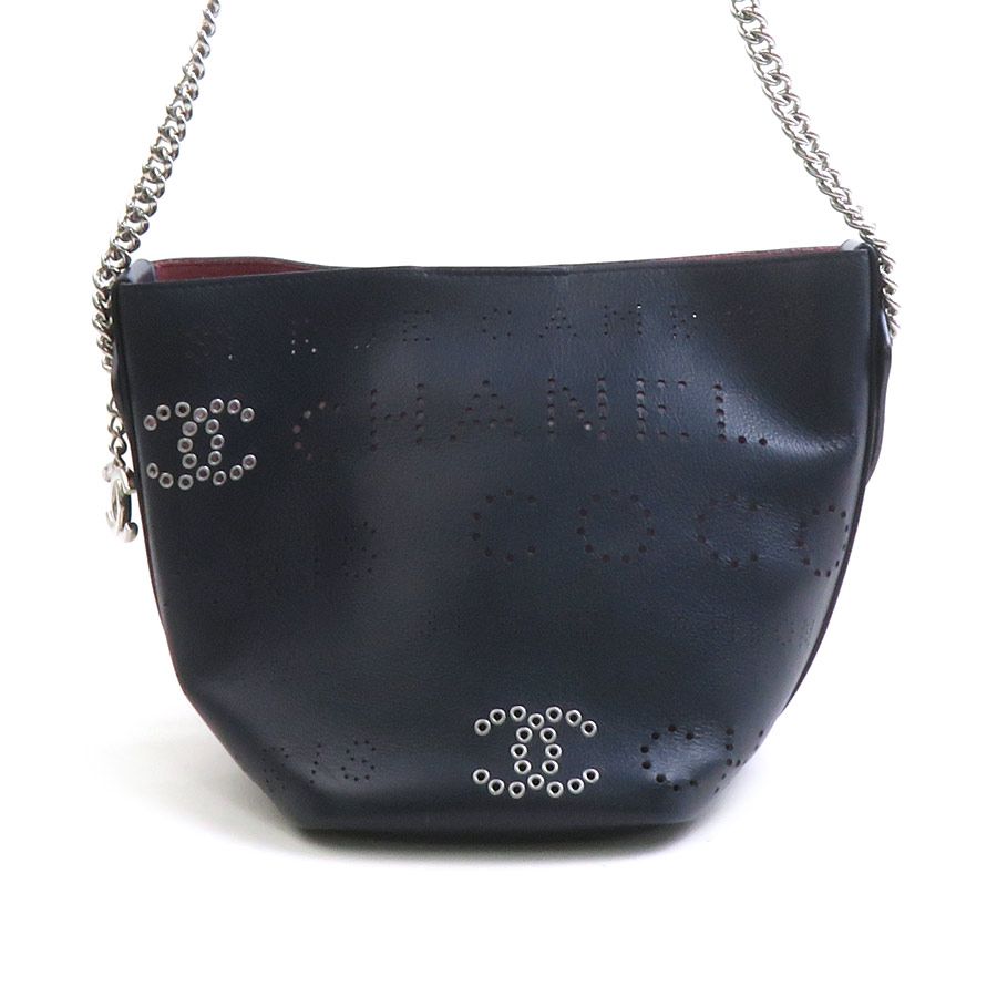 Chanel Shoulder Bag Perforated — view 4