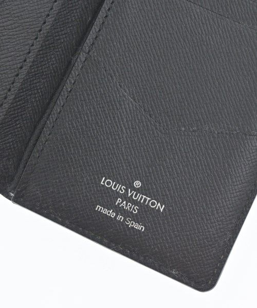 Louis Vuitton Card Case — view 4