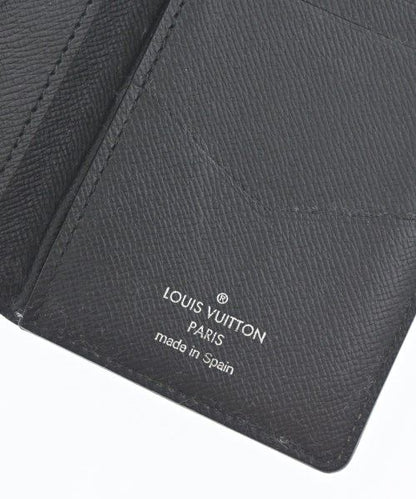 Louis Vuitton Card Case — view 4