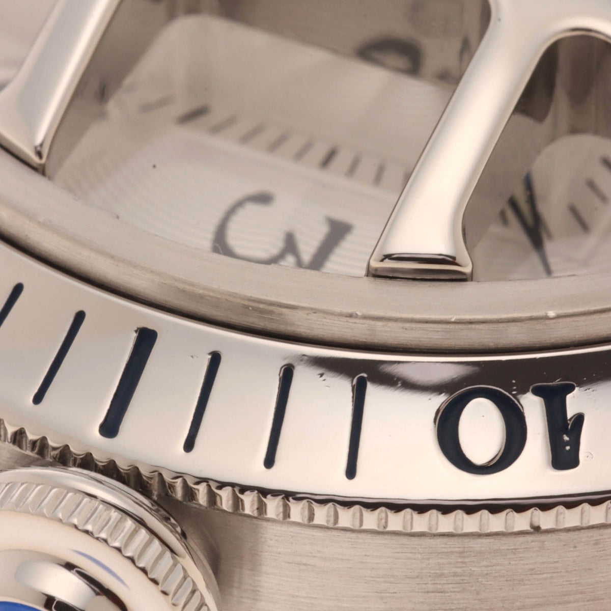 Cartier Pasha 38 Dome Grit Silver Stainless Steel Automatic — view 7
