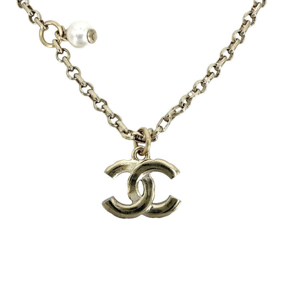 Chanel Necklace CC Logo Rhinestone Faux Pearl Gold — view 2
