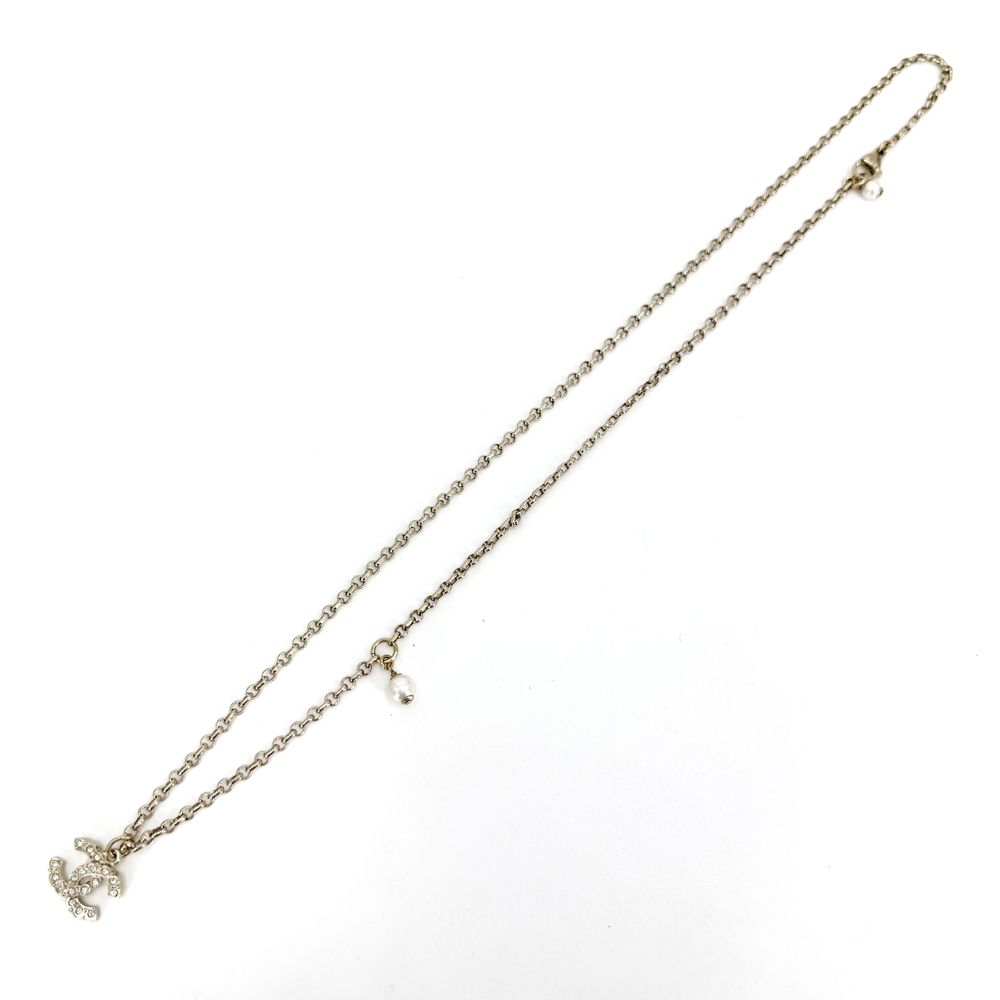 Chanel Necklace CC Logo Rhinestone Faux Pearl Gold — view 6
