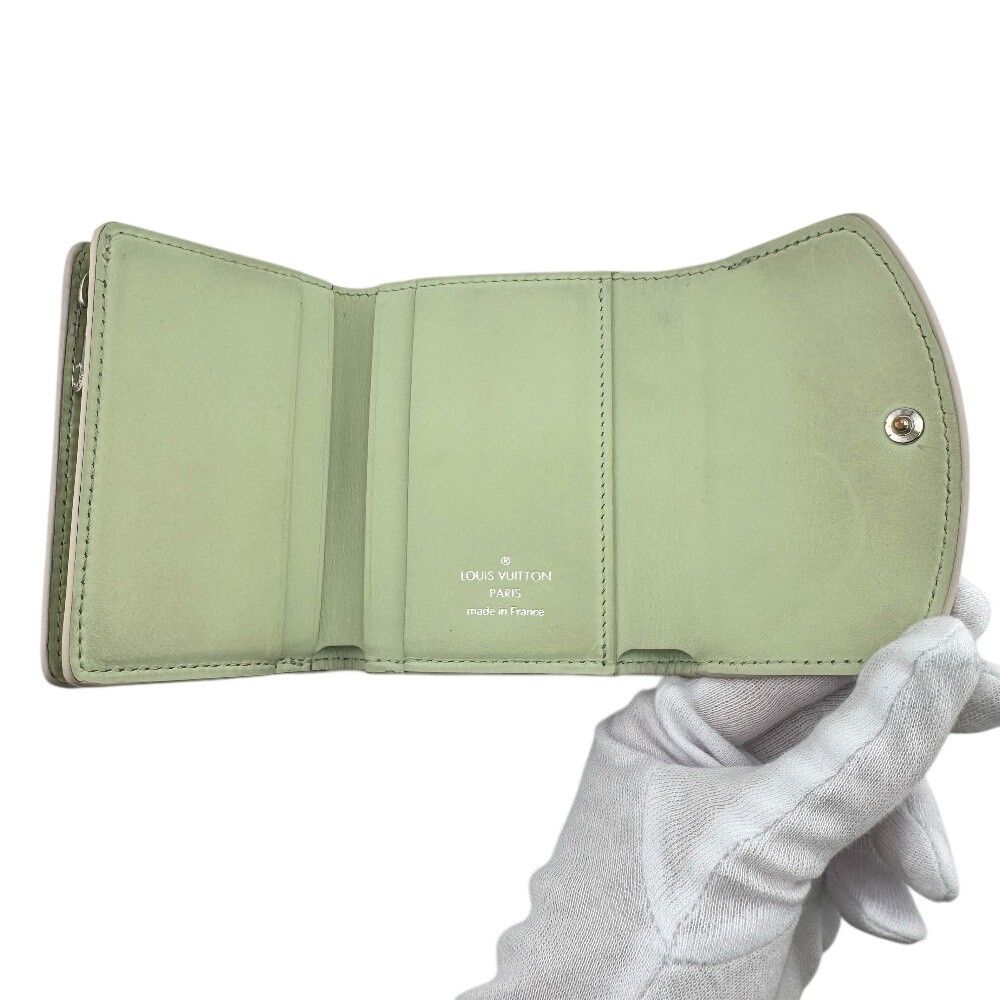 Louis Vuitton Portefeuille Iris XS Mahina Reverse Leather Trifold Wallet Beige — view 6