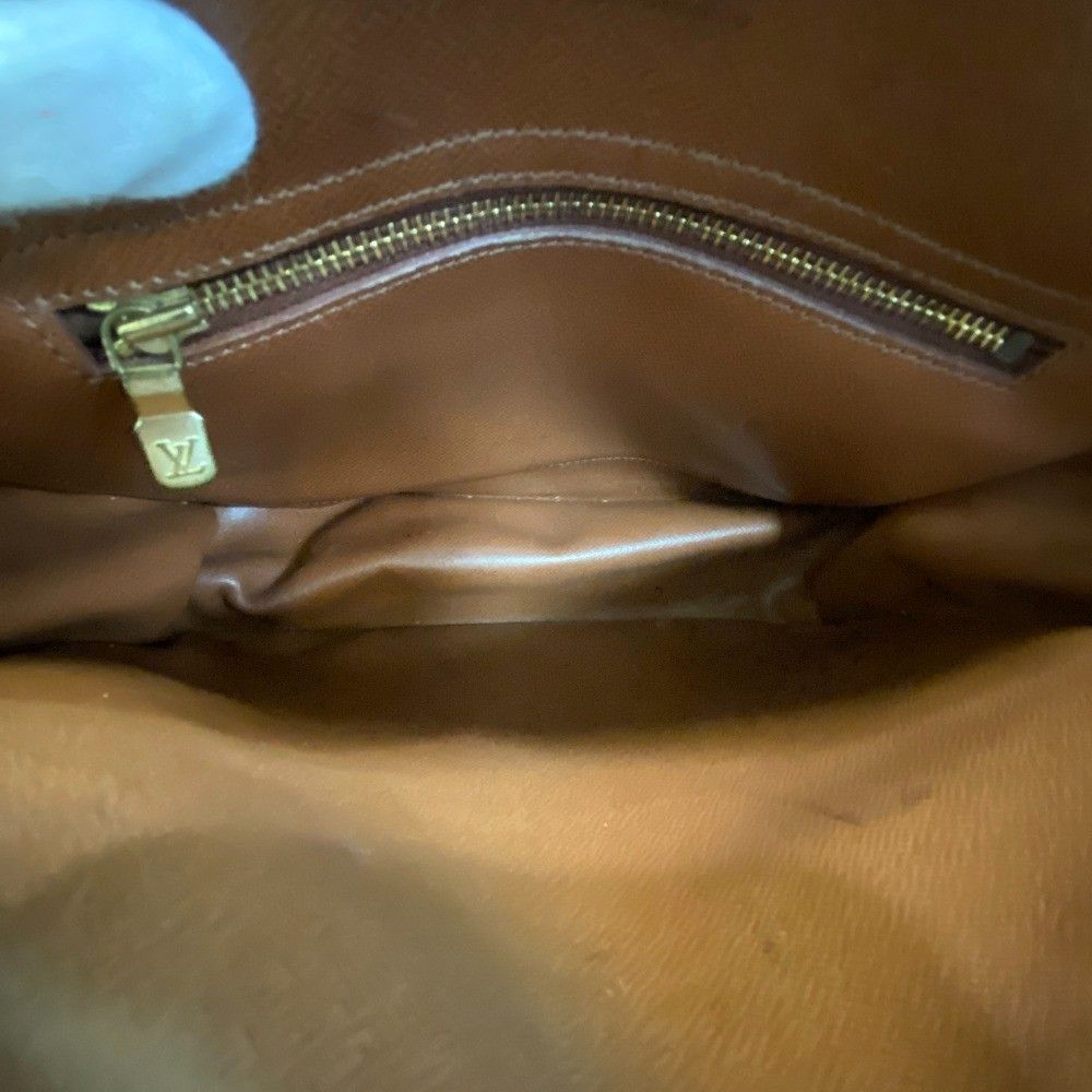 Louis Vuitton Leather Shoulder Bag Brown — view 8