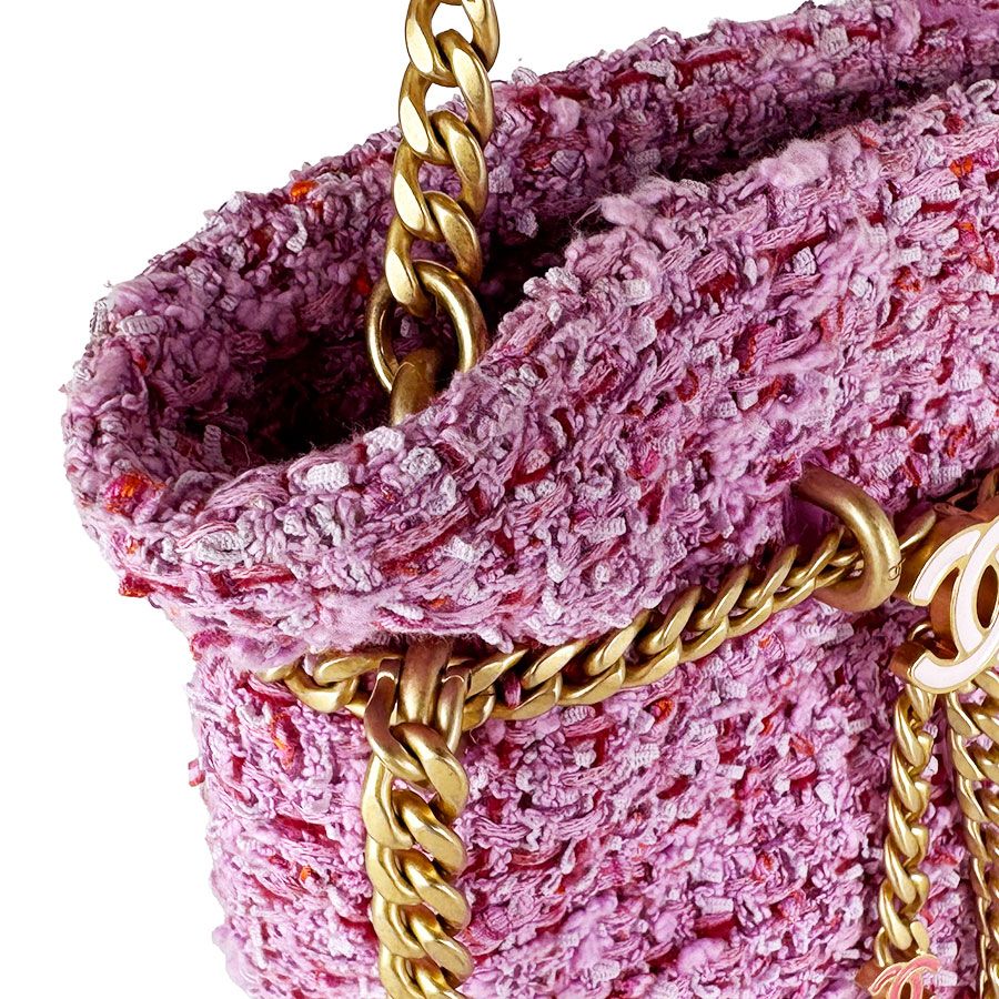 Chanel Shoulder Bag Pink — view 7