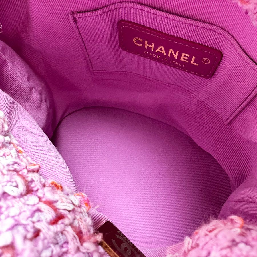 Chanel Shoulder Bag Pink — view 5