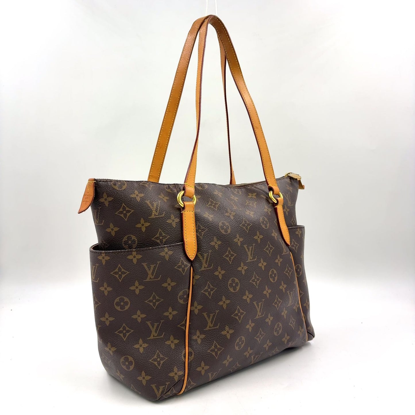 Louis Vuitton Totally MM Monogram Leather Brown Light Tote Bag Gold — view 2