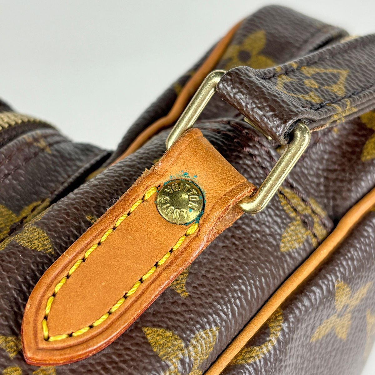 Louis Vuitton Amazon Shoulder Bag Monogram Brown — view 4