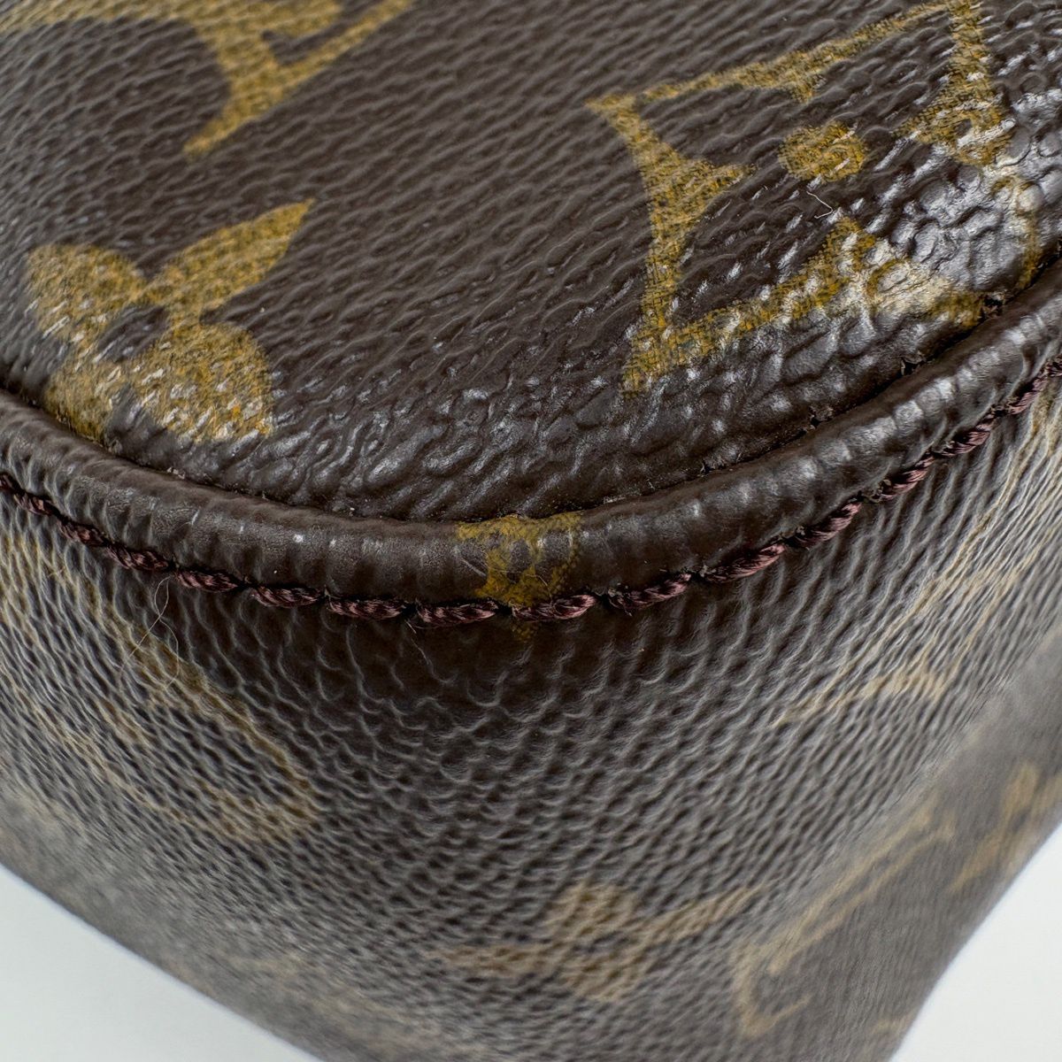 Louis Vuitton Looping GM Shoulder Bag Monogram Brown — view 3