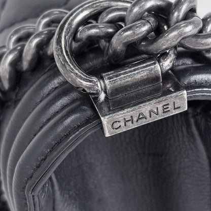 Chanel Shoulder Bag Boy CC Logo Leather Black — view 4