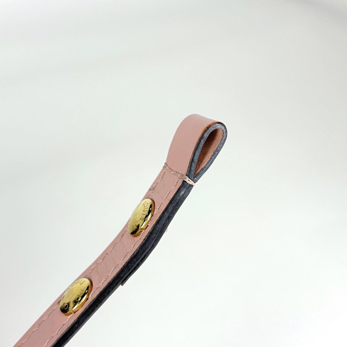 Louis Vuitton Neo Noe Shoulder Bag Drawstring Monogram Rose Poudre Brown — view 5
