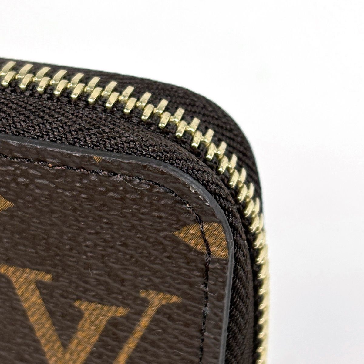 Louis Vuitton Zippy Wallet Round Zip Monogram Brown — view 3