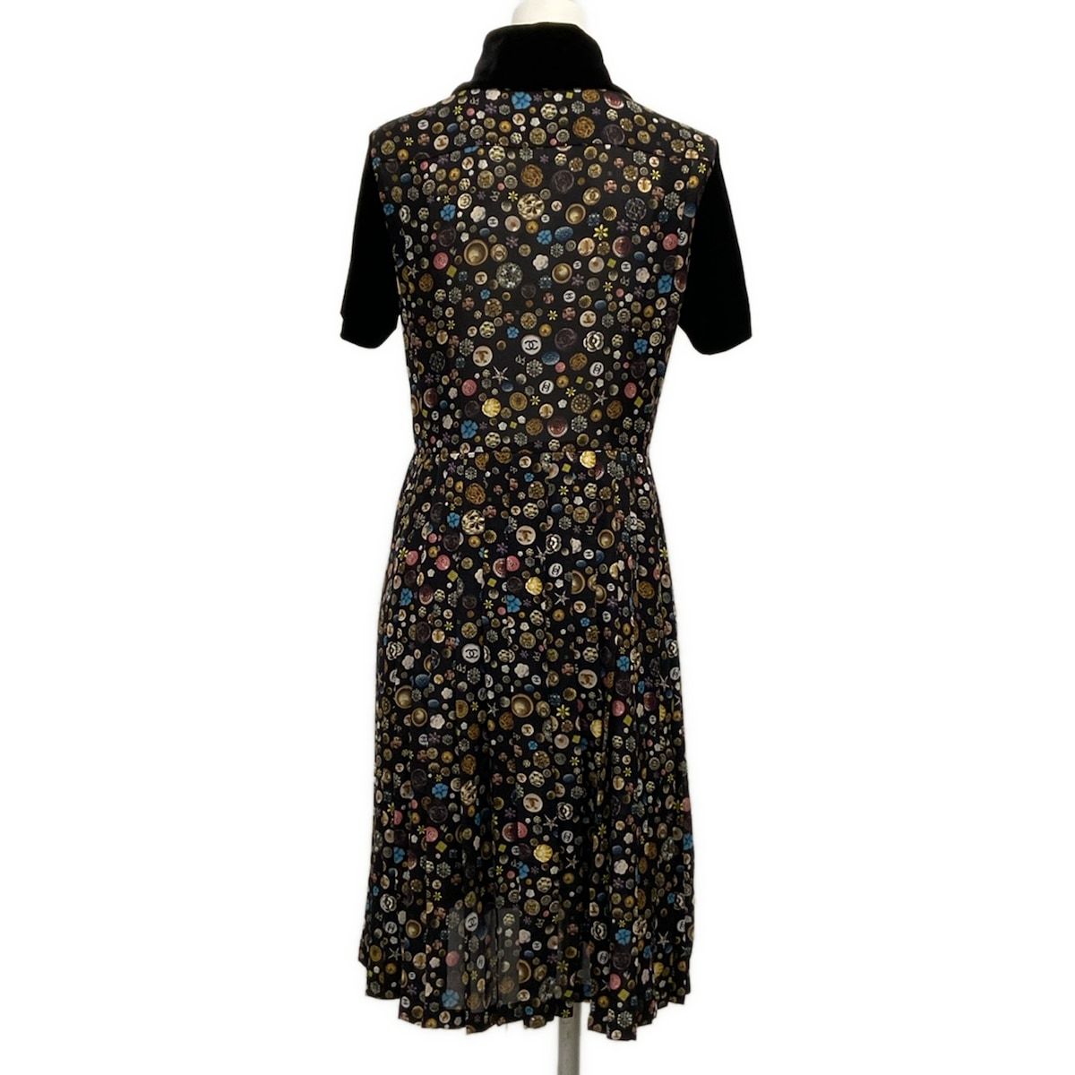 Chanel Dress S Black Multi Regular Color Short Sleeve Knee-length Velour 34 — view 2