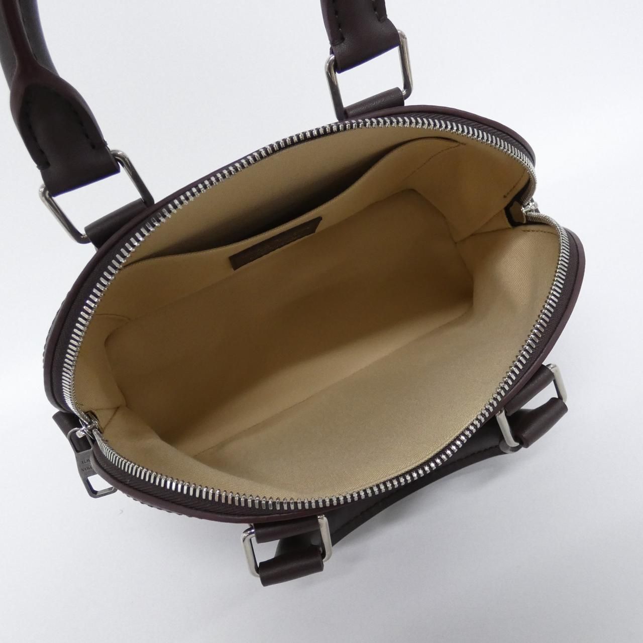 Louis Vuitton Alma 25 Bag — view 7