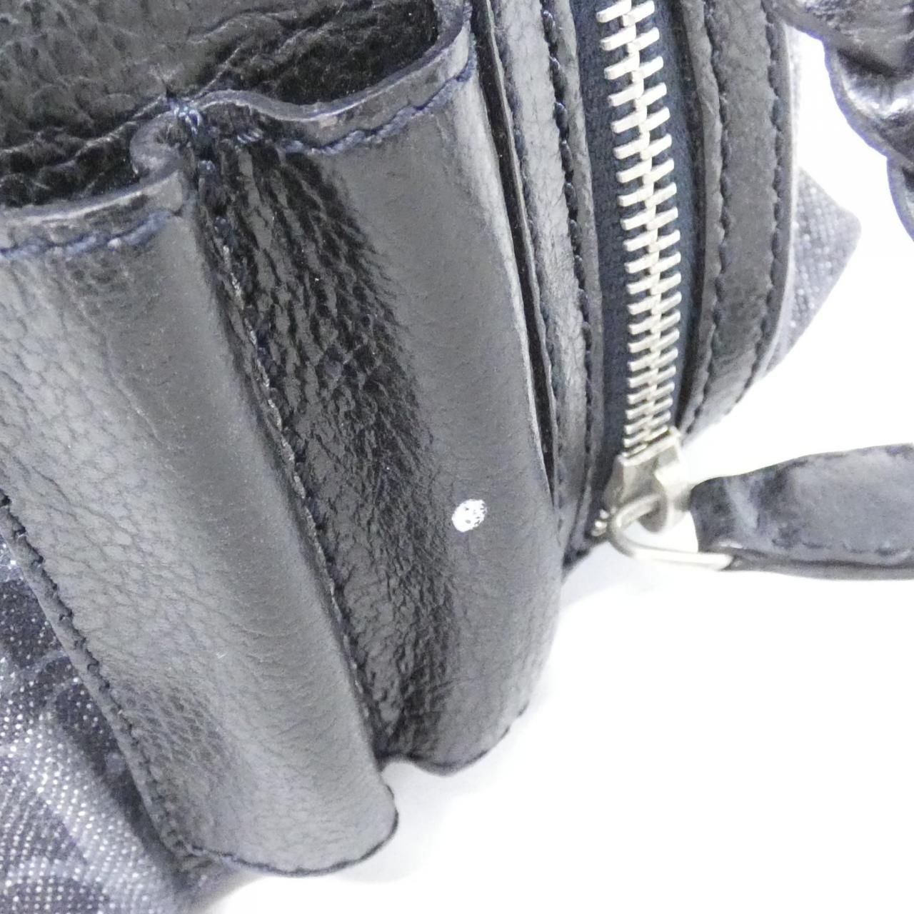 Dior Vintage Shoulder Bag — view 4