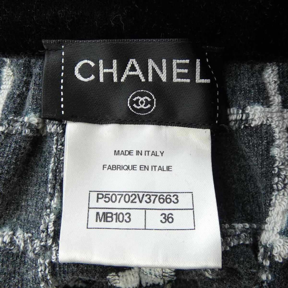 Chanel Shorts Black — view 4