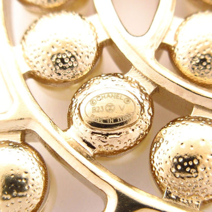 Chanel Brooch CC Logo Gold White — view 3