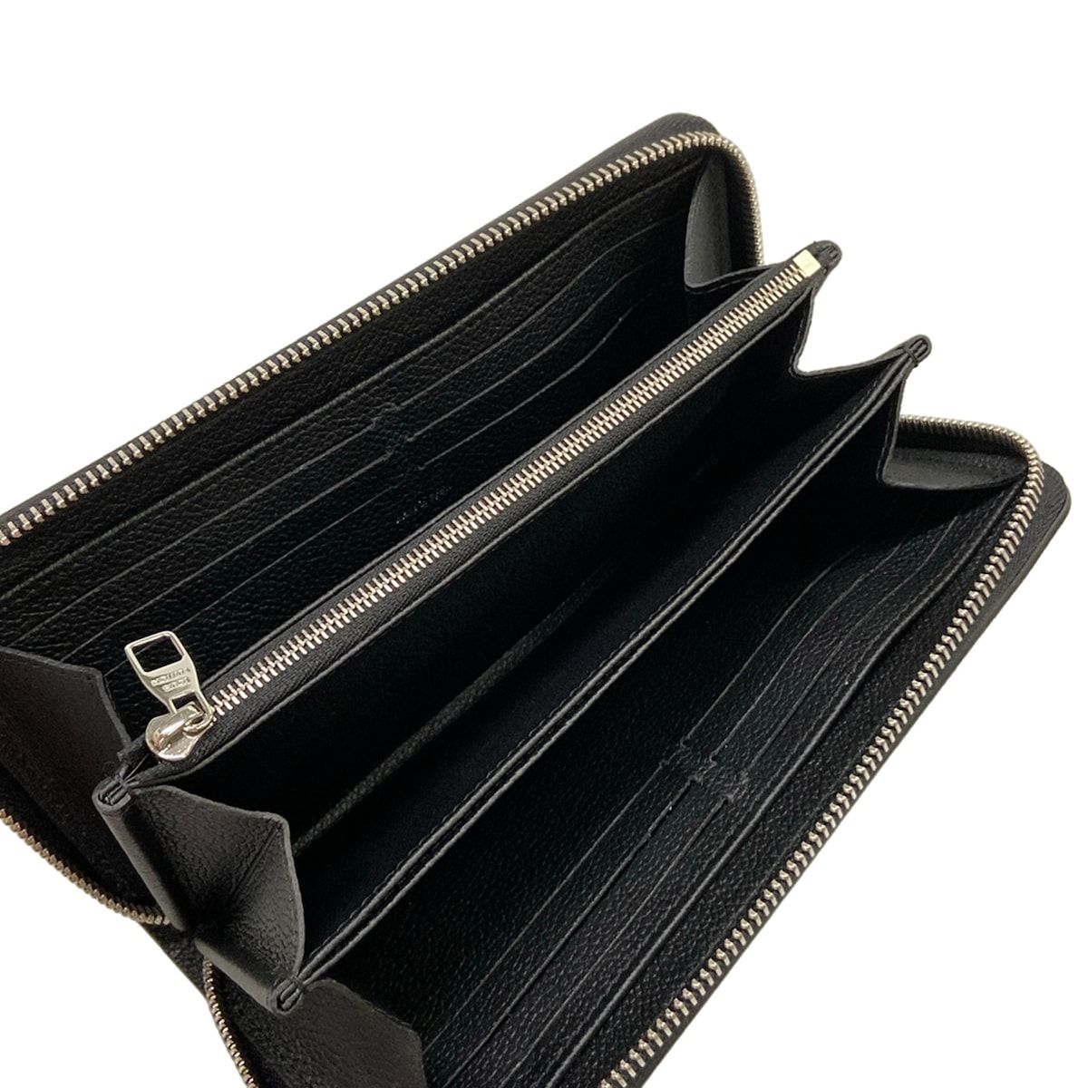 Louis Vuitton Wallet Yayoi Kusama LV YK Zippy Noir Blanc Leather Cowhide — view 3